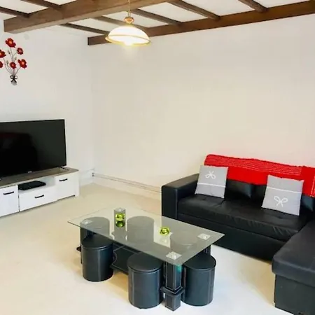 Holiday home De Coquelicots Avec Jacuzzi A