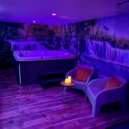 Holiday home De Coquelicots Avec Jacuzzi A Embreville