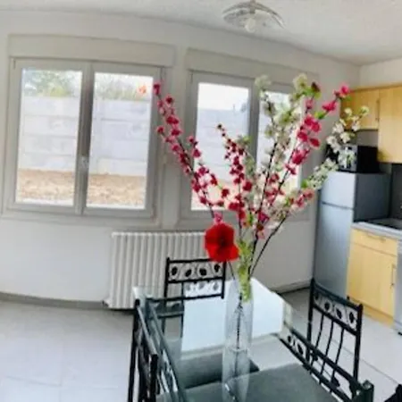 Vakantiehuis De Coquelicots Avec Jacuzzi A
